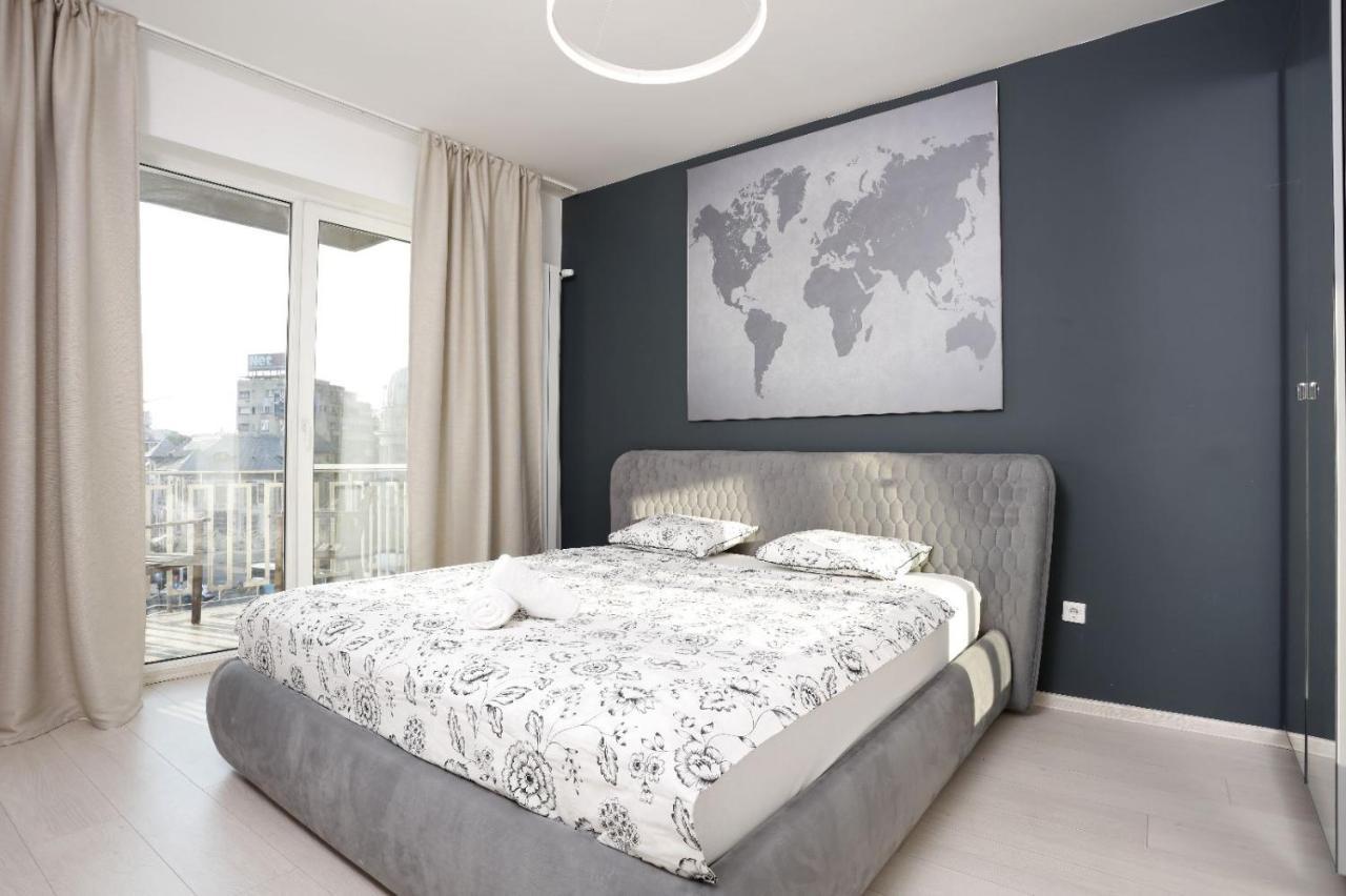 2 Bedroom Apartment With Amazing View In City Center 부쿠레슈티 외부 사진